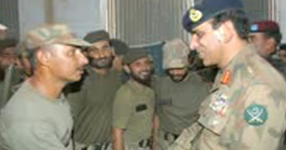 Army Chief visits South Waziristan